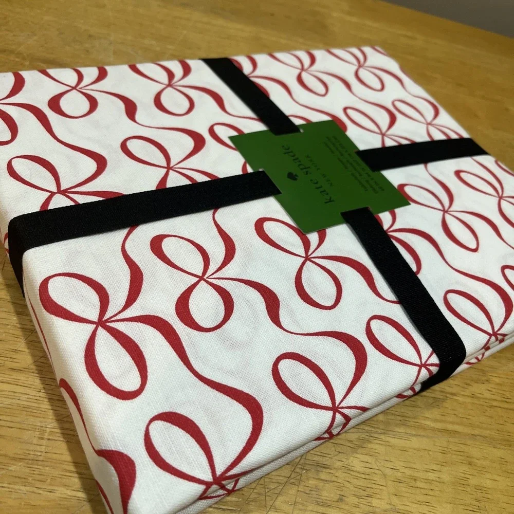 Kate Spade NY Valentine/Christmas Tablecloth Red Bow 60x84